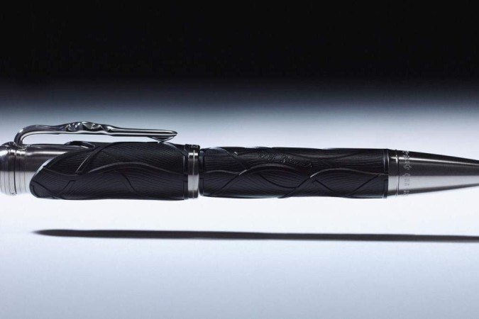 Esferográfica edição limitada Escritores, homenagem aos Irmãos Grimm, da Montblanc (a partir de R$ 7.300)
