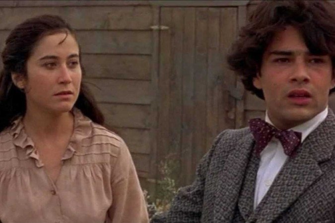 Celebração dos 30 anos do sucesso Como água para chocolate: 
filme abre a programação