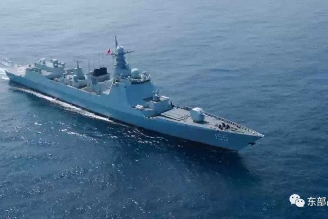 Pequim também acionou a força naval 
para patrulhar o Mar do Sul da China 