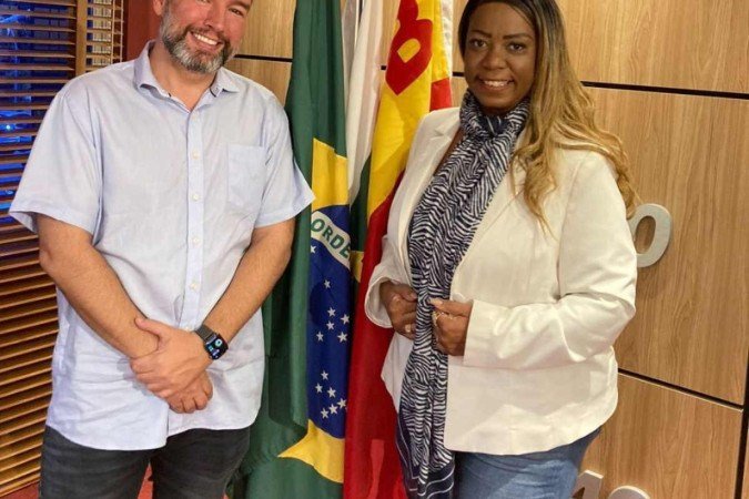 Nome da Professora Janaina foi escolhida para ser vice de Rafael Parente, na disputa ao Palácio do Buriti - (crédito: PSB/Divulgação) Nome da Professora Janaina foi escolhida para ser vice de Rafael Parente, na disputa ao Palácio do Buriti - (crédito: PSB/Divulgação)