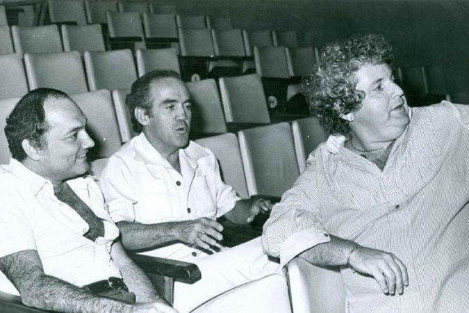  Crédito: Arquivo CB/D.A Press. Armando Costa, Sebastião Nery e Jô Soares, autores da peça Brasil, da Censura à Abertura. 
      Caption 