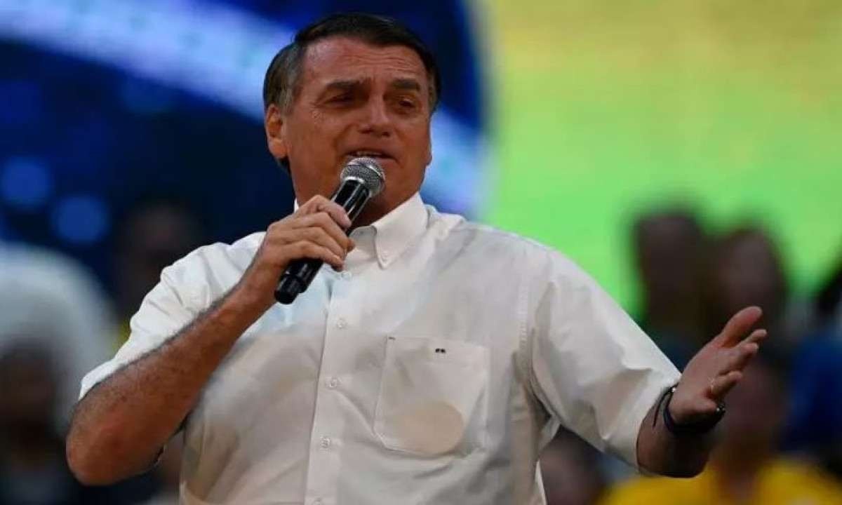 Bolsonaro diz que críticas a política ambiental são por disputas comerciais