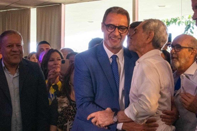 Desembargador aposentado Carlos Divino com o empresário Paulo Octávio