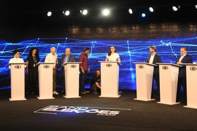 No primeiro debate das eleições no DF, sete pré-candidatos participaram do confronto. Estavam presentes: Rafael Parente, Keka Bagno, Paulo Octávio, Ibaneis Rocha, Leandro Grass, Izalci Lucas e Leila Barros - (crédito: Ed Alves/CB/DA Press) No primeiro debate das eleições no DF, sete pré-candidatos participaram do confronto. Estavam presentes: Rafael Parente, Keka Bagno, Paulo Octávio, Ibaneis Rocha, Leandro Grass, Izalci Lucas e Leila Barros - (crédito: Ed Alves/CB/DA Press)
