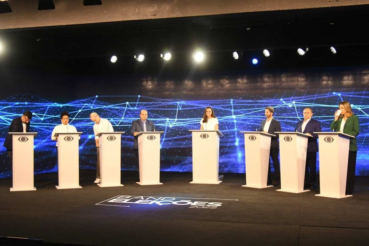 Líderes nas pesquisas faltam a debates em três unidades da Federação