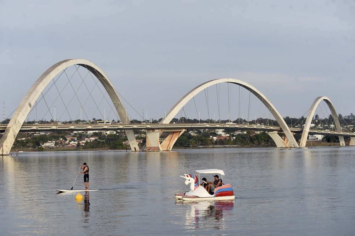 Sol, poucas nuvens e secura no DF neste domingo 