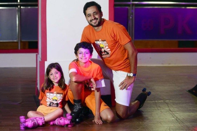  09/08/2022 Crédito: Marcelo Ferreira/CB/D.A Press. Brasil. Brasilia - DF - Editorial Dia dos Pais. Victor com os filhos Thiago e Catarina Cortopassi.