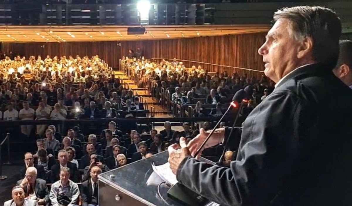 Após queda do IPCA, Bolsonaro diz esperar nova deflação no próximo mês