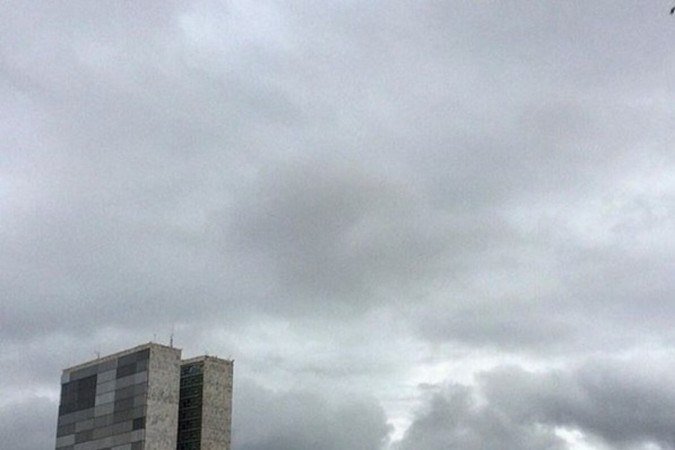 Sensação térmica chegou a 8°C nesta sexta-feira (11/7) -  (crédito: Minervino Júnior/CB/D.A.Press)