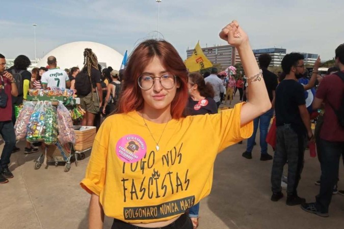 Estudantes desocupam UFPR, mas vão a Brasília protestar contra