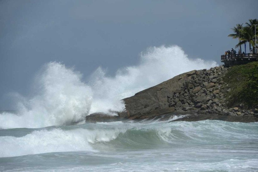 Ventania provoca morte de idosa em Macaé, no norte fluminense