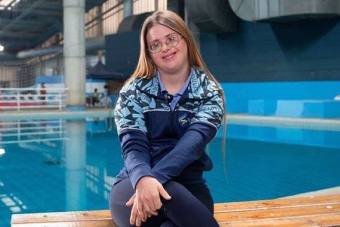 Jacinta Martinez é nadadora artística argentina que participou do Histórias Que Inspiram