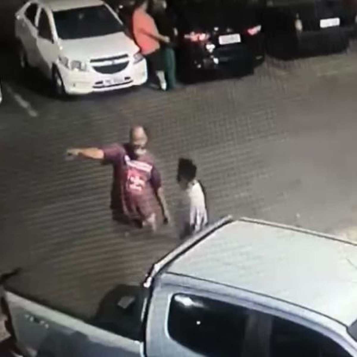 Polícia divulga vídeo do suspeito de matar mulher na rodoferroviária; veja