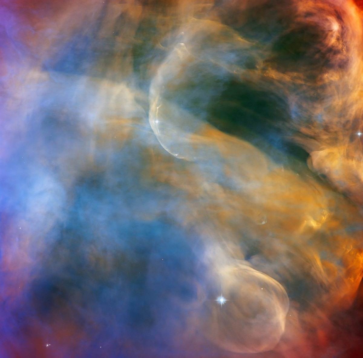 Telescópio Hubble fotografa paisagem de 'nuvens celestiais' na Nebulosa de Órion