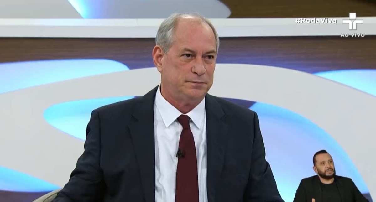 Ciro Gomes promete programa de renda m nima