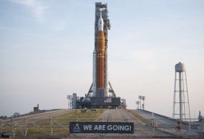 O lançamento do SLS é esperado para segunda-feira (29/8). Se houver falhas, novas tentativas podem ocorrer em 2 e 5 de setembro.  -  (crédito:  AFP)