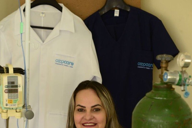  19/08/2022. Crédito: Carlos Vieira/CB/D.A Press. Brasil. Brasília - DF. Cidades. Cooperativismo e o diferencial do modelo que busca o desenvolvimento conjunto das empresas. Na foto, Adélia Neri, presidente da Coopcare.