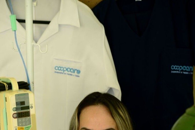  19/08/2022. Crédito: Carlos Vieira/CB/D.A Press. Brasil. Brasília - DF. Cidades. Cooperativismo e o diferencial do modelo que busca o desenvolvimento conjunto das empresas. Na foto, Adélia Neri, presidente da Coopcare.