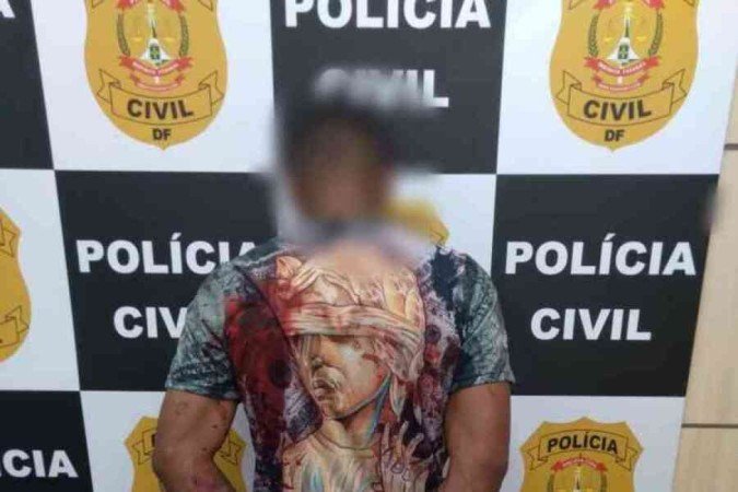 35ª DP (Sobradinho) prende homem que tentou agredir a família e acabolu esfaqueado - (crédito: PCDF) 35ª DP (Sobradinho) prende homem que tentou agredir a família e acabolu esfaqueado - (crédito: PCDF)
