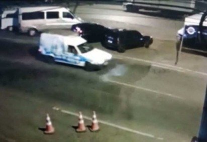 Vídeo mostra condutor de Fiorino entrando no SIA -  (crédito: PCDF/Divulgação)