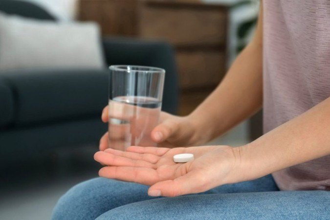 Desde a pandemia, as mulheres podem tomar as duas doses de pílula abortiva em casa -  (crédito: Getty Images)