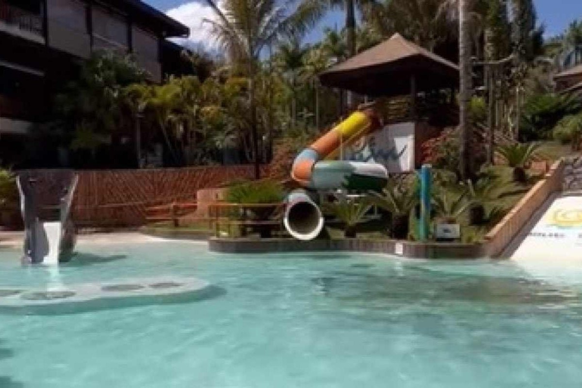 Família de criança autista denuncia que foi expulsa de parque aquático por  levar lanche para o filho - Portal 6