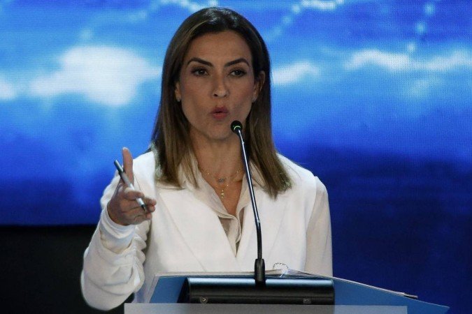 Ex-vice-líder de Bolsonaro no Congresso, Soraya não poupou críticas ao ex-aliado durante debate. - (crédito: Miguel SCHINCARIOL/AFP) Ex-vice-líder de Bolsonaro no Congresso, Soraya não poupou críticas ao ex-aliado durante debate. - (crédito: Miguel SCHINCARIOL/AFP)