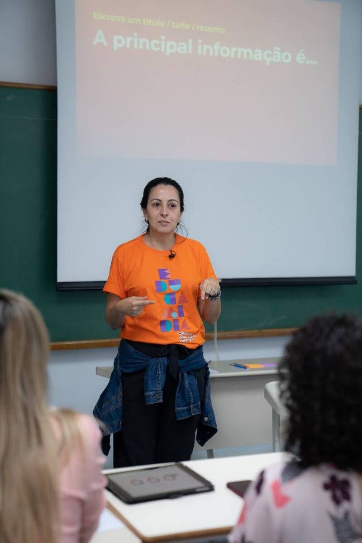 Daniela Machado qualifica professores 