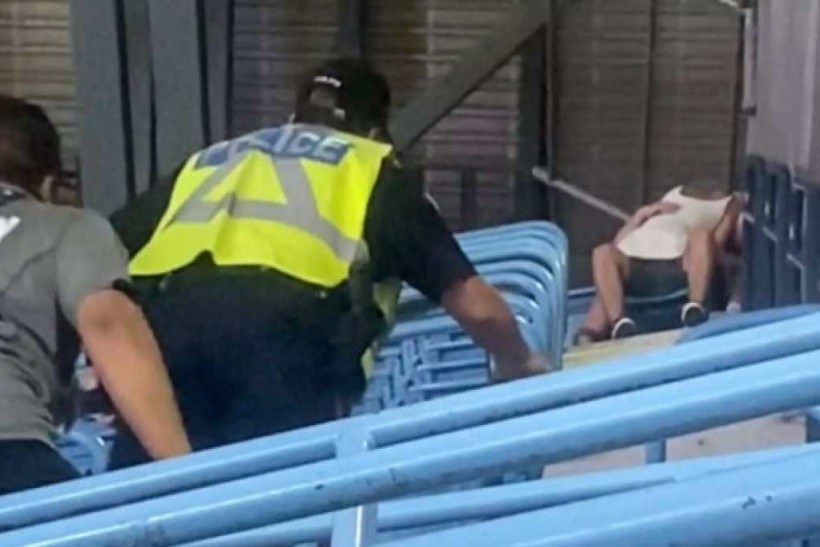 Casal é expulso de estádio após flagra de suposto sexo em arquibancada