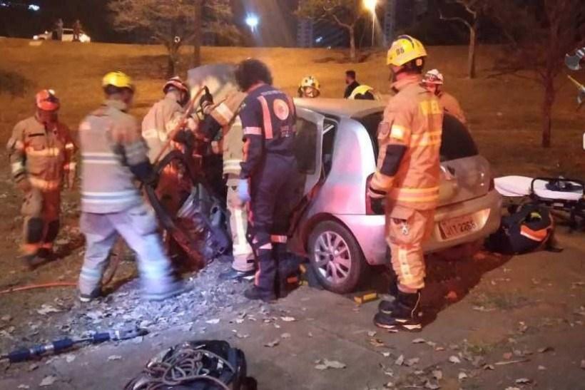 Acidente grave deixa feridos no Buraco do Tatu neste sábado (3/9)