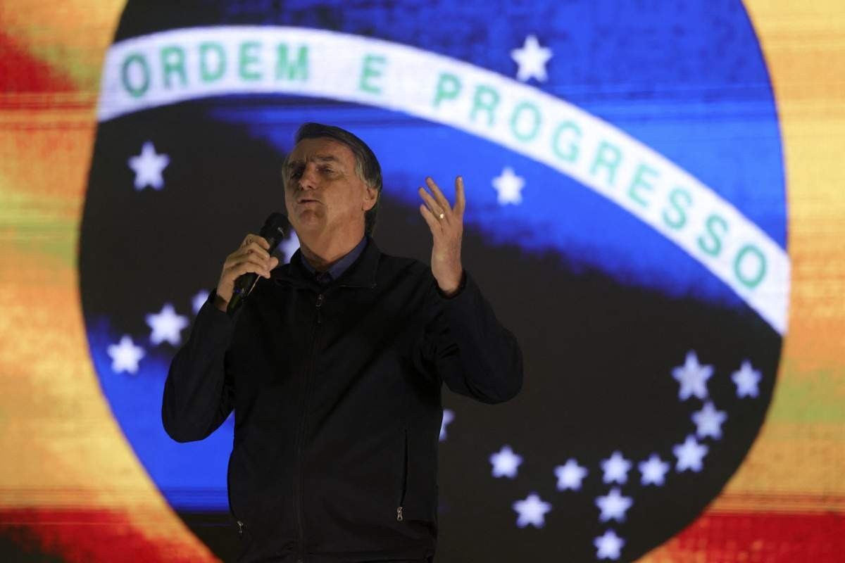 Bolsonaro sobre 