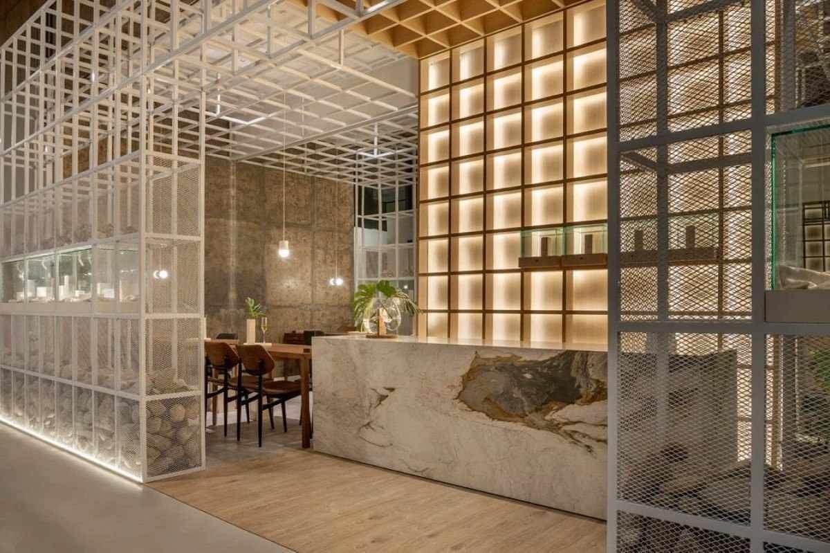 O ambiente assinado em parceria pela MSA e a ON Arquitetura em a presença da Pedra Moledo