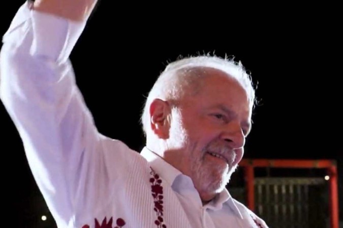 Sem agenda pública, Lula comemora 7 de Setembro nas redes com hino do Brasil