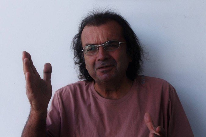 Classe artística se mobiliza pela saúde do poeta Vicente Sá - (crédito: Divulgação) Classe artística se mobiliza pela saúde do poeta Vicente Sá - (crédito: Divulgação)