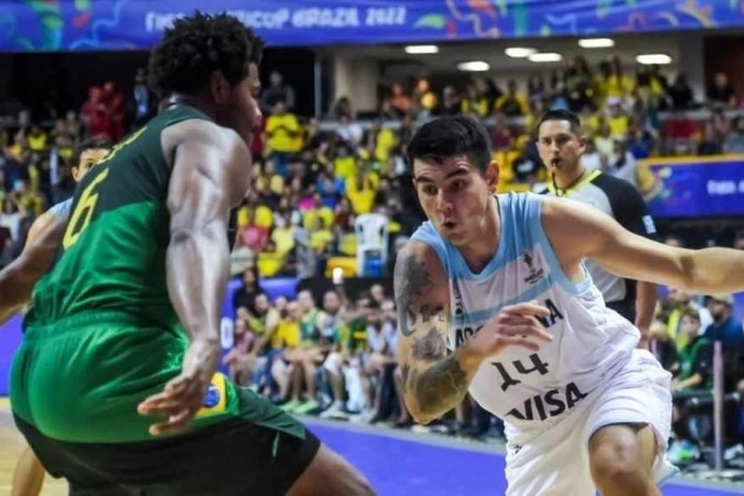 Brasil perde para a Argentina, mas se classifica na Copa América de basquete  - Gazeta Esportiva