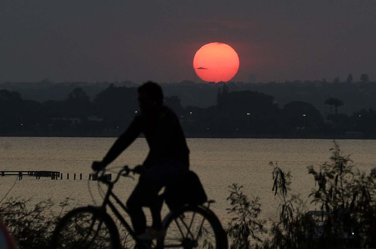 Brasilienses irão enfrentar calor e seca no feriado desta quarta