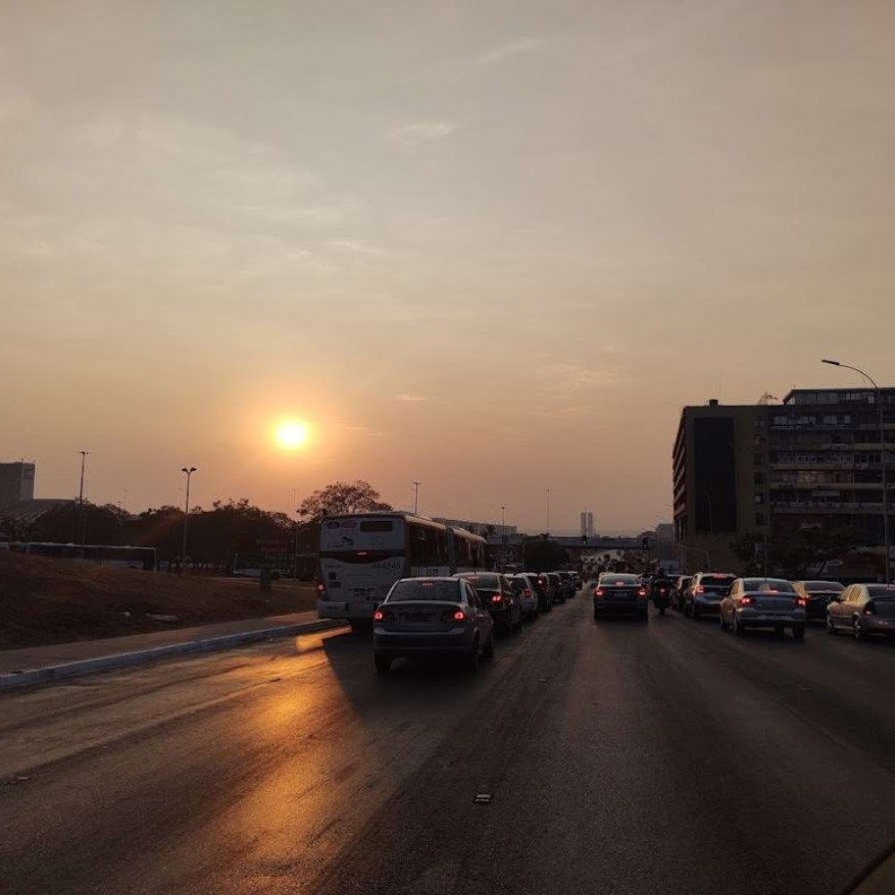 Desde o nascer ao pôr do sol - 12 pm