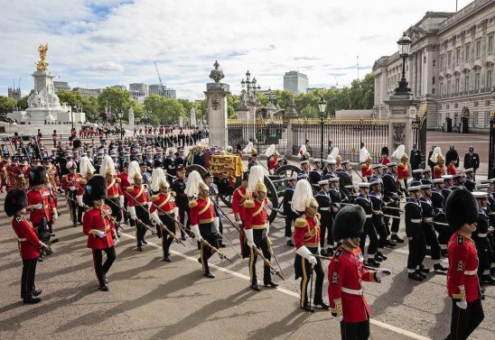 JENNY GOODALL / POOL / AFP