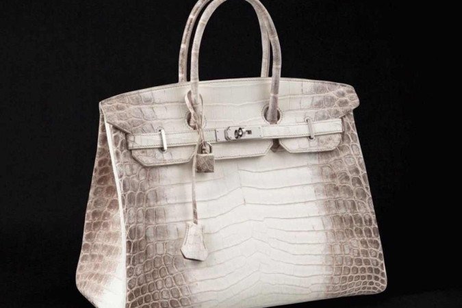 Birkin em couro Himalaia, avaliada em aproximadamente 1 milhão. 