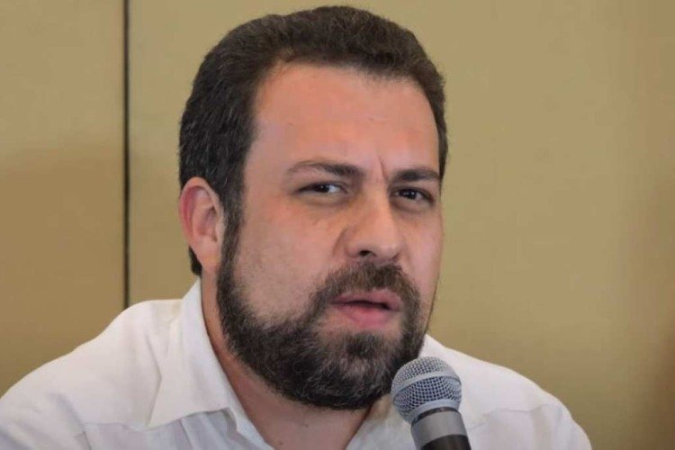 Guilherme Boulos(Psol) em reunião de apoio a Lula 19/9