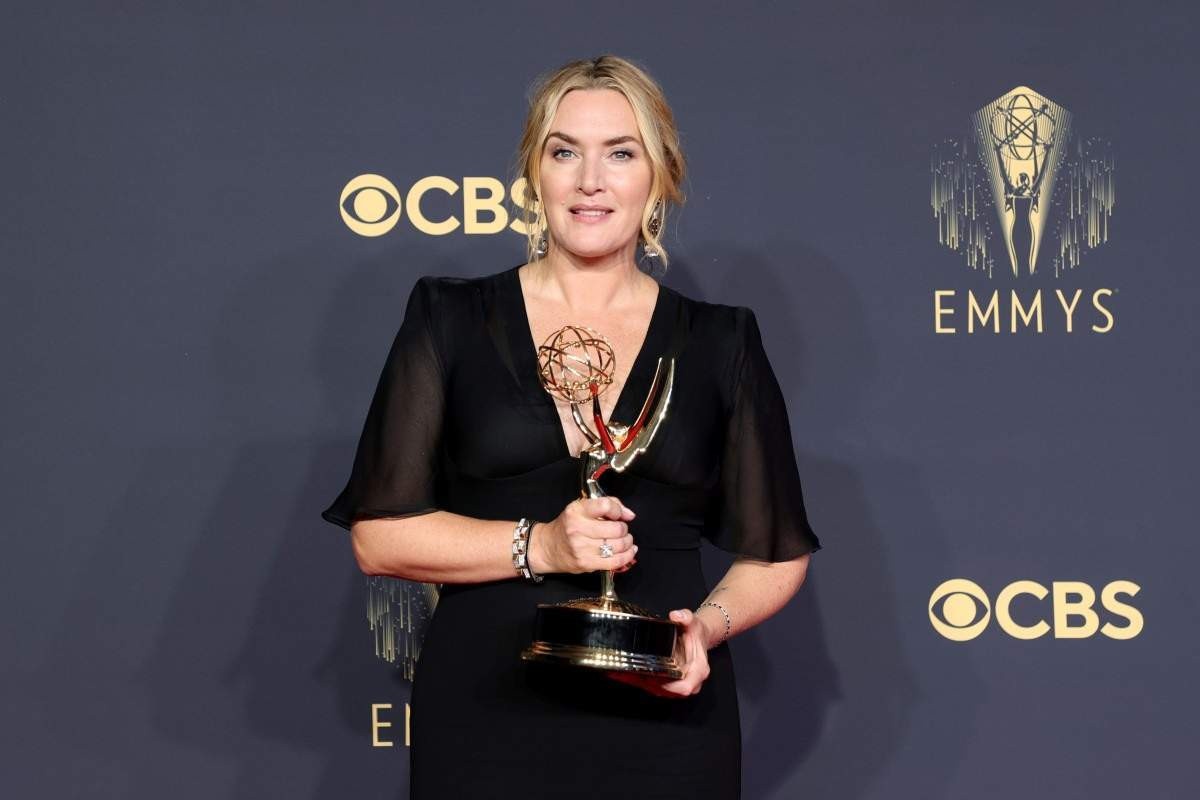 Kate Winslet é levada para hospital após queda em gravação de filme