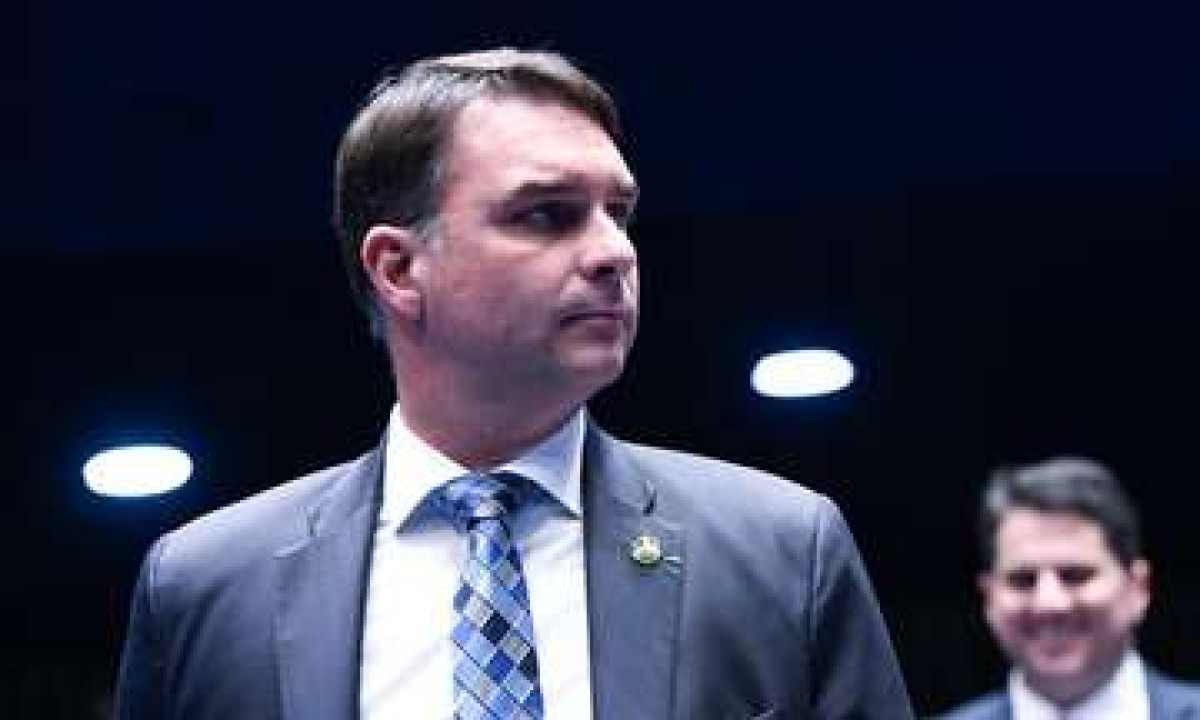 TJDFT rejeita sentença que livrou Flávio Bolsonaro no caso da mansão de R$ 6 mi