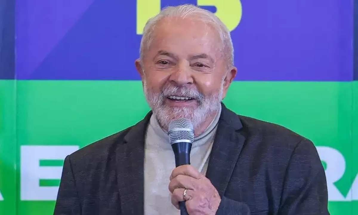 Com 73% das urnas apuradas, Lula passa à frente de Bolsonaro