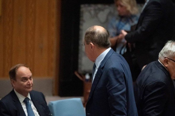 Lavrov deixa encontro ministerial do Conselho de Segurança da ONU, em Nova York: pressão de todos os lados