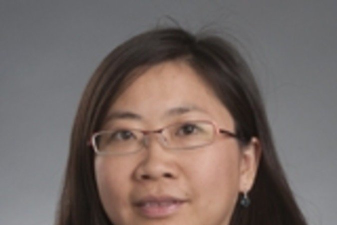  Claire Xiong, principal autora do estudo do pentóxido de nióbio. 
    