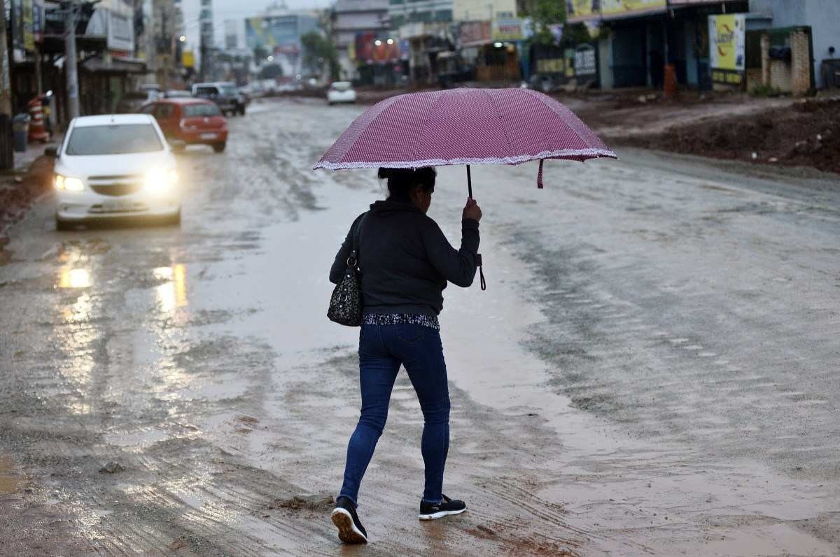 Com umidade de até 90%, DF terá sexta-feira com pancadas de chuva