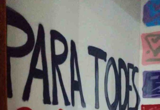 "Uma pequena a&ccedil;&atilde;o, como a ado&ccedil;&atilde;o de um banheiro neutro, pode parecer algo pequeno, mas faz uma diferen&ccedil;a enorme pro bem estar de uma diversidade de pessoas", afirma ele. 