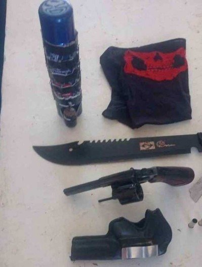 Material que estava com o atirador foi apreendido e apresentado na 11ª Coordenadoria Regional do Interior (Coorpin)