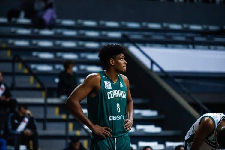 Ruan Miranda, cestinha da partida: Cerrado x Paulistano com 10 pontos