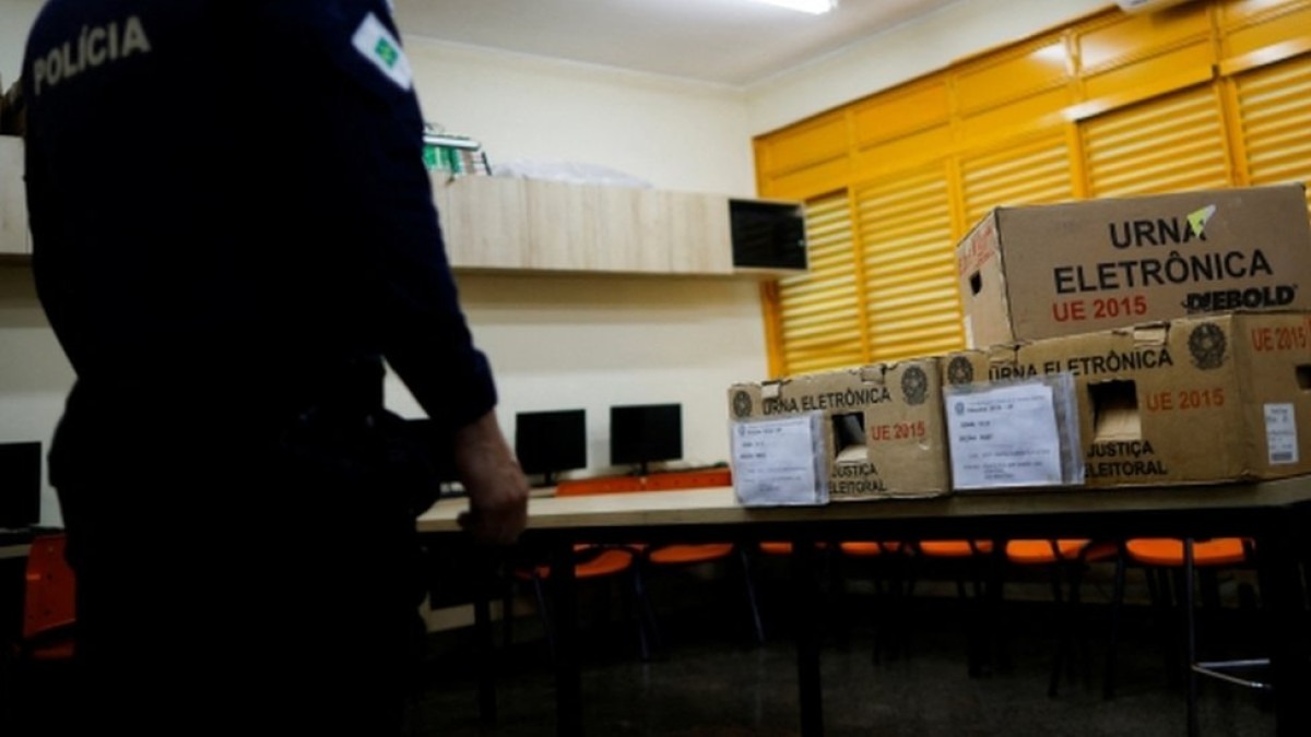 Afinidades políticas de policiais e militares colocam em risco atuação na segurança das eleições?
